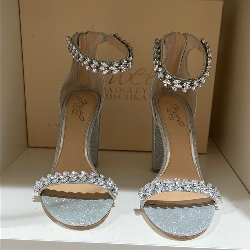 Jewel Badgley Mischka Silver Women's Heels